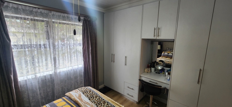 6 Bedroom Property for Sale in Dana Bay Western Cape